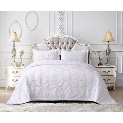 Lapham Solid Colour Bedspread with Pillowcases