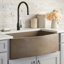 Évier de cuisine de style campagnard en béton de L 33 po l x 20,5 po avec tablier incurvé NativeStone®