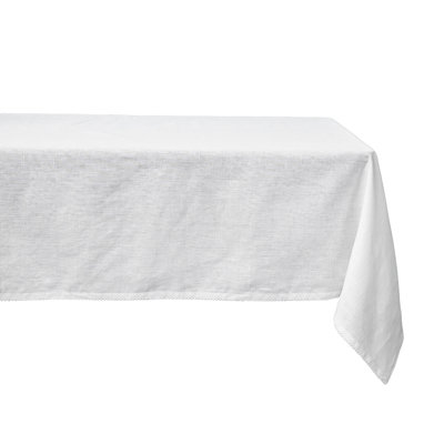 Berry Scallop 60" X 120" Tablecloth