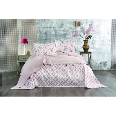 Cotton Geometric Shapes Quilt
