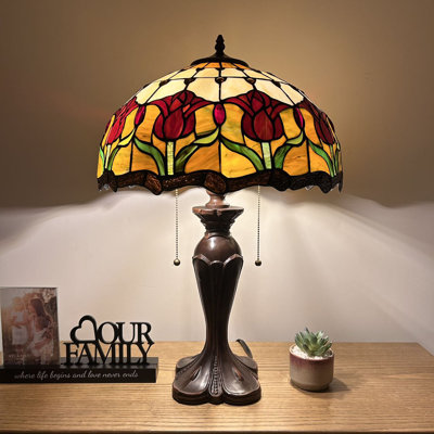 Lampe de table Halona Tiffany Tulipes en verre coloré avec ampoules DEL incluses Interrupteur à chaîne 16 po x P 16 po x H 24 po