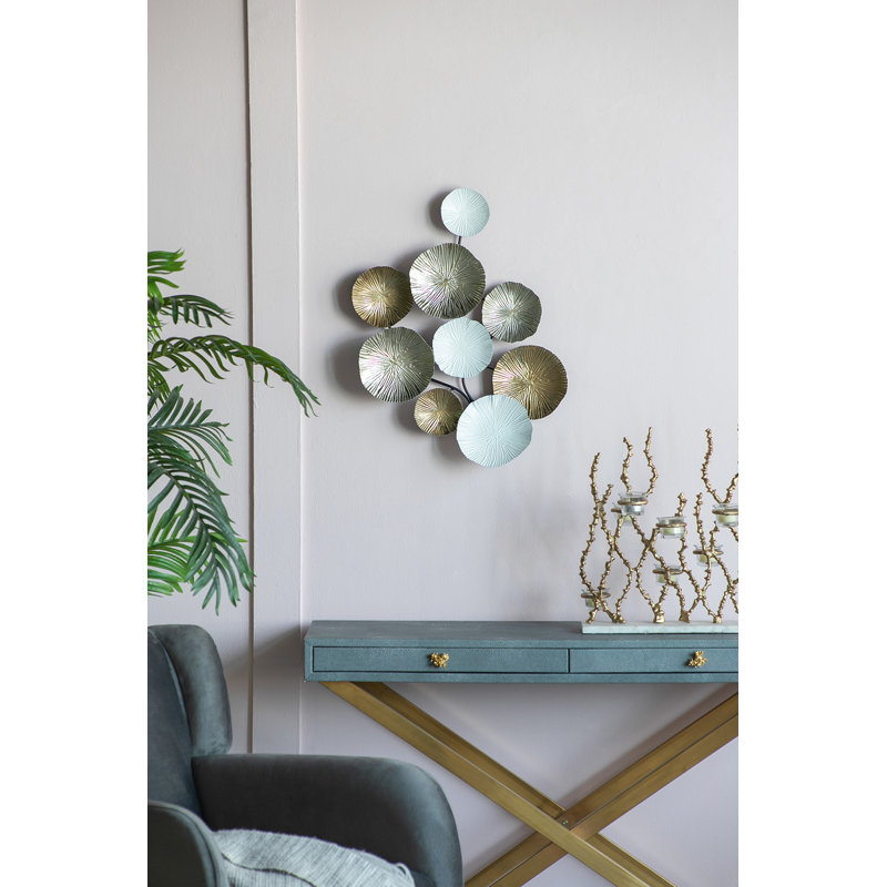 Décoration murale moderne en métal avec une finition élégante pour les espaces de maison et de bureau