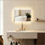 Miroir mural intelligent à DEL avec contrôle tactile et éclairage réglable pour un décor de meuble-lavabo moderne