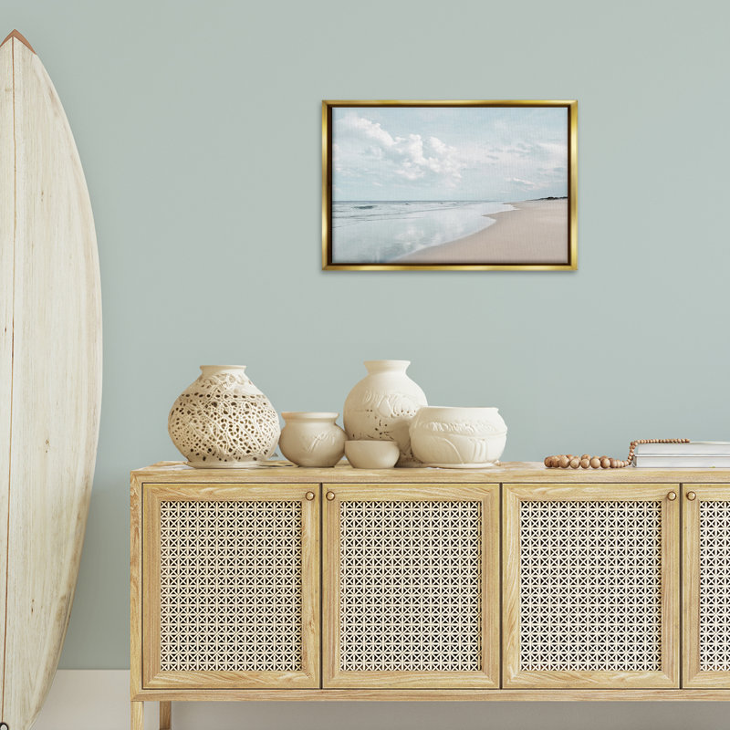 Toile flottante encadrée noire «Endless Beach View» par Natalie Carpentieri, Cadre flottant métallique doré