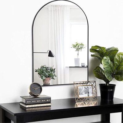 Miroir mural arqué 24 x 36 pouces noir pour décoration de salle de bain - verre transparent de 4 mm, cadre en aluminium rouillé, installation renforcée et suspension avec quincaillerie manuelle