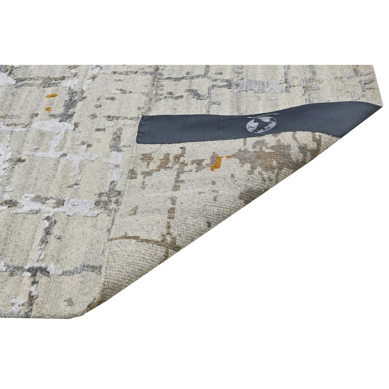 Hand Knotted Abstract Area Rug in Silver/Gray/Sand, Rectangle 3'6" x 4'8"