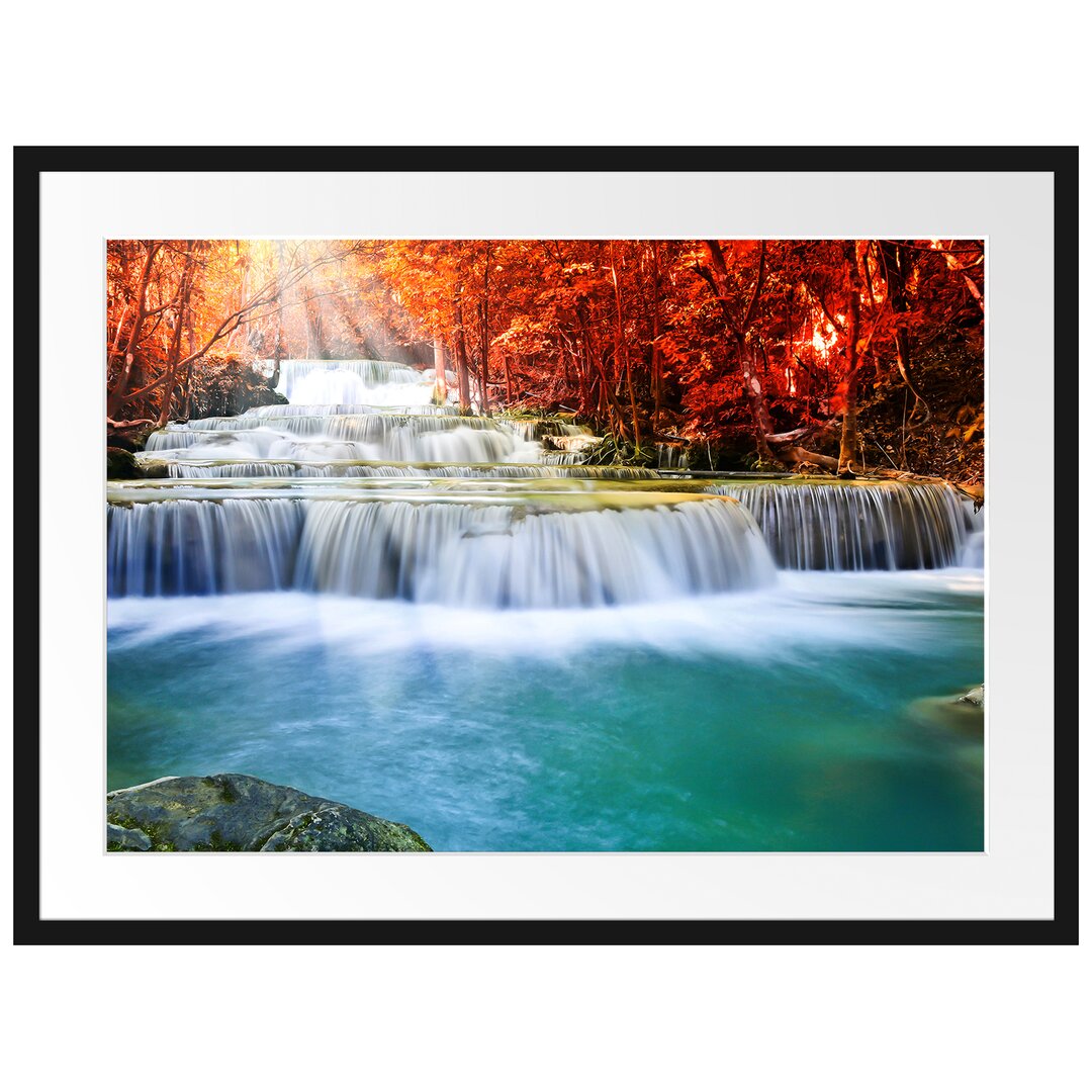 Gerahmtes Poster Bach in Herbstlandschaft