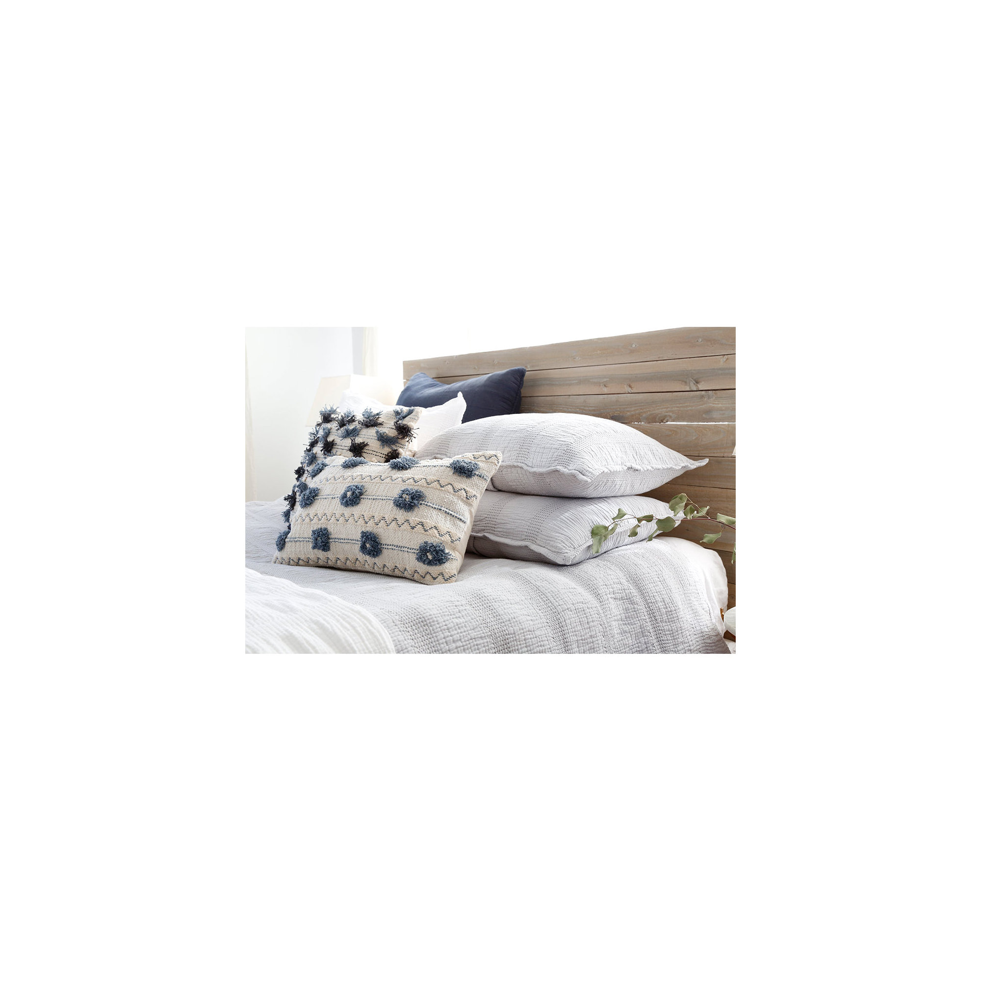 Nantucket Gray/White/Midnight Linen Piece Sham, Gray, King