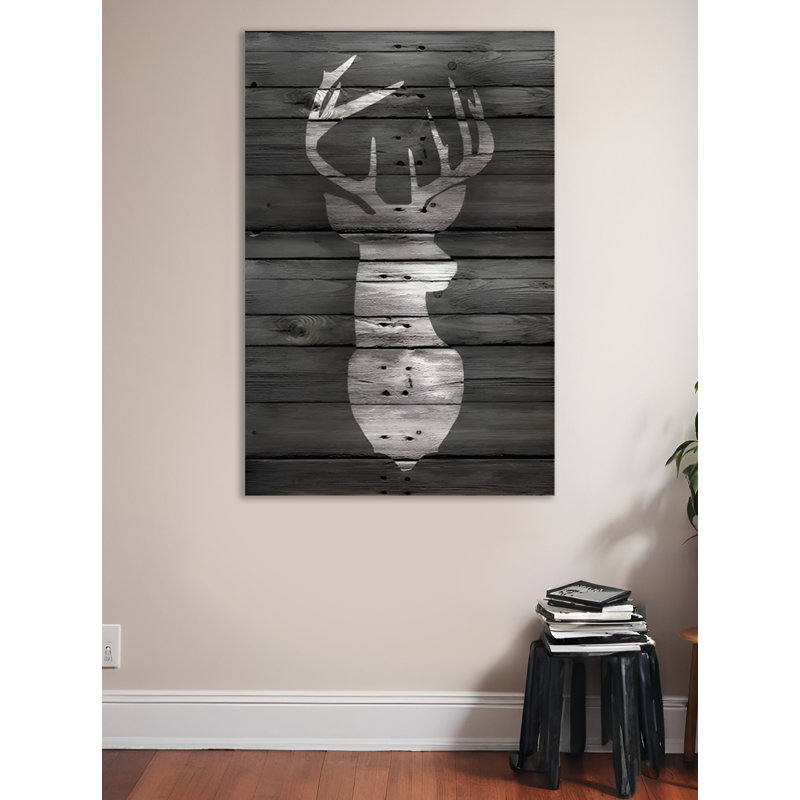 «Lodge Deer on Black Wood», impression sur toile tendue, H 40 po x l 30 po