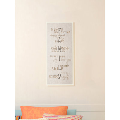 «Grateful Happy Family» par Daphne Polselli - reproduction d'art textuel sur toile