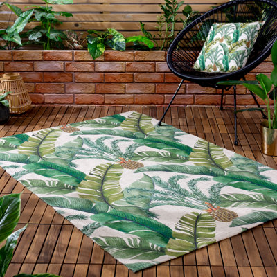 Alfiera Floral 120cm X 170cm Indoor / Outdoor Area Rug