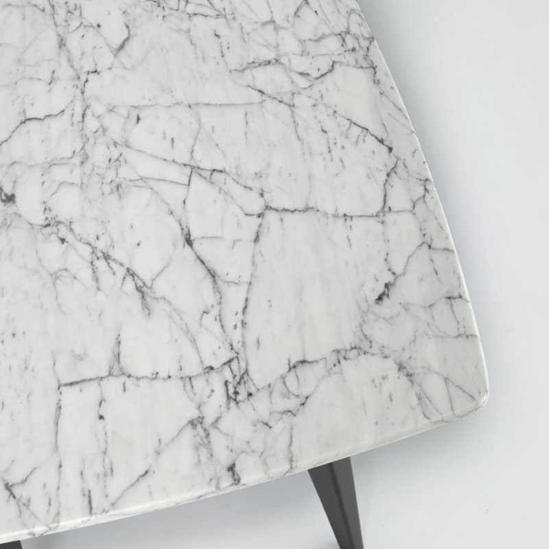Table basse en marbre blanc Carrara de 36 po avec pieds en fer Milano