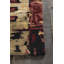 Tapis abstrait moderne en laine touffeté à la main rouge foncé, doré, brun clair et noir Mikiel Authentic-24432689