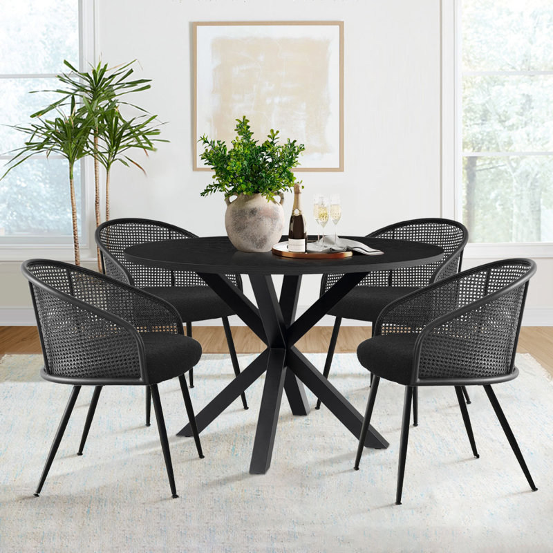 Bertwalda 4 - Person Dining Table Sets With 39.4'' Round Table & 4 Upholstered Boucle Armchairs, Black