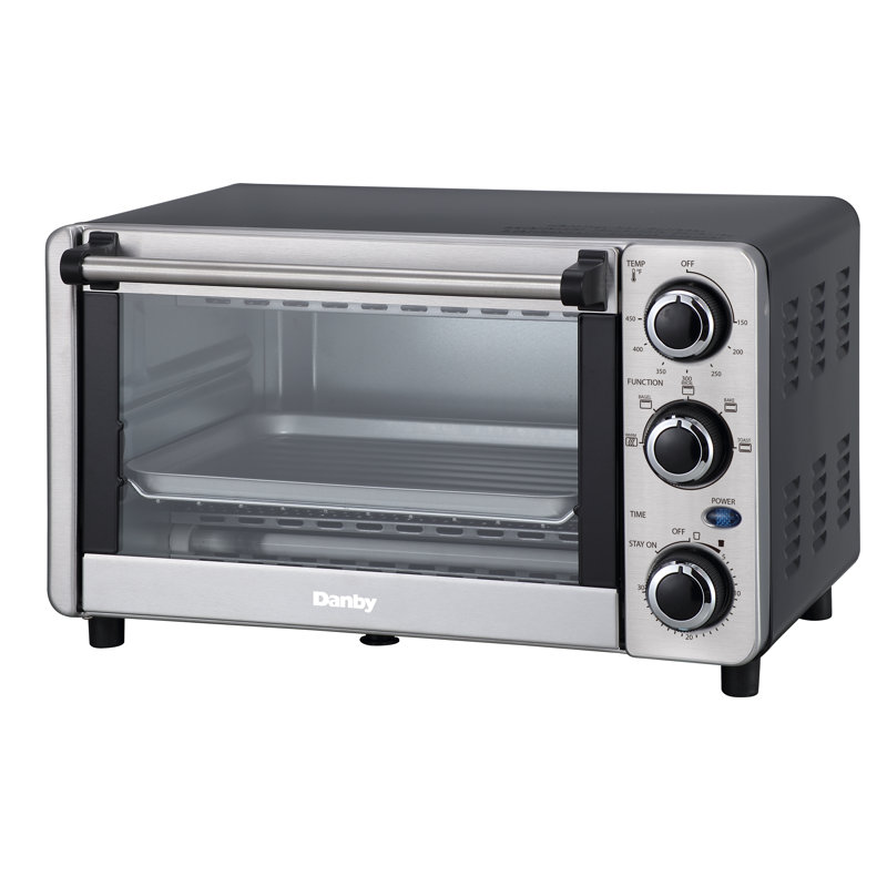 Four grille-pain en acier inoxydable Danby