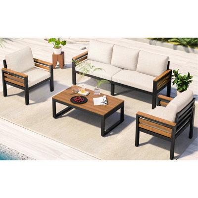 4 chaises longues de jardin avec coussins imperméables, détails en bois et montage facile pour balcon. Structure beige rouille pour une détente optimale.