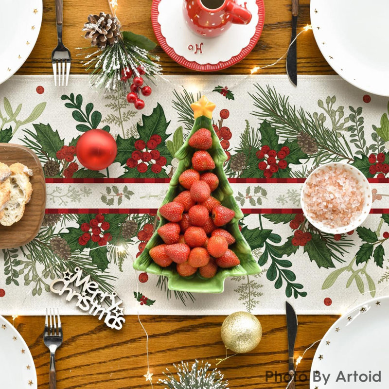 Chemin de table houx en pin avec feuilles de cône de Noël, décoration de table de salle à manger de cuisine saisonnière pour la fête