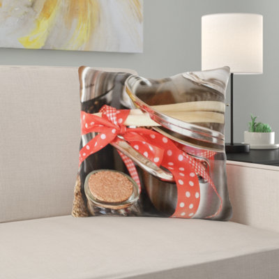 Coussin décoratif à casseroles