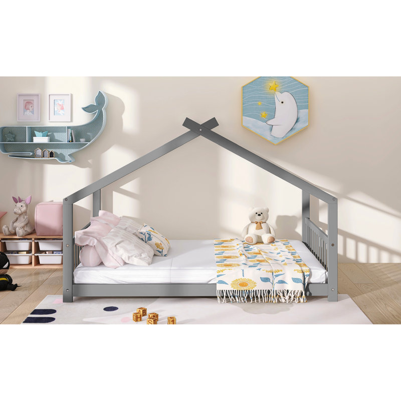 Lit de maison gris en bois de taille double - idéal pour le plaisir et le sommeil, avec structure de toit robuste, l 56,3 po de large, repose-pieds requis pour l'assemblage, grand lit de H 53,9 po