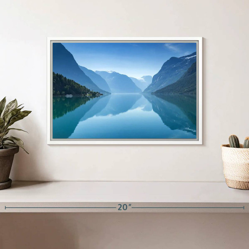 Vue du lac Lovatnet, Cadre flottant blanc, 13 po x 9 po