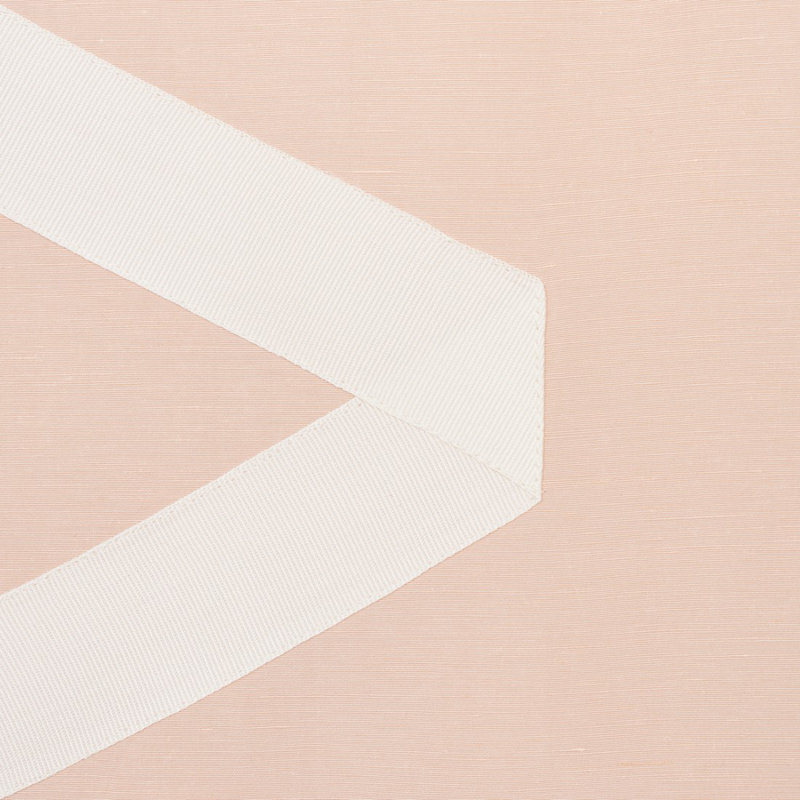 Tissu en soie Legere, Ivoire / rosé