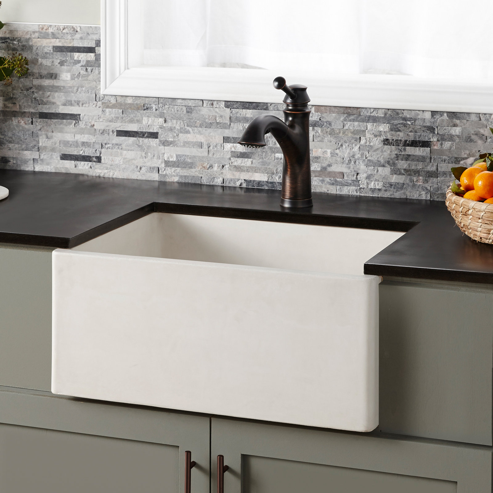 NativeStone Farmhouse 24" Concrete Sink, Pearl
