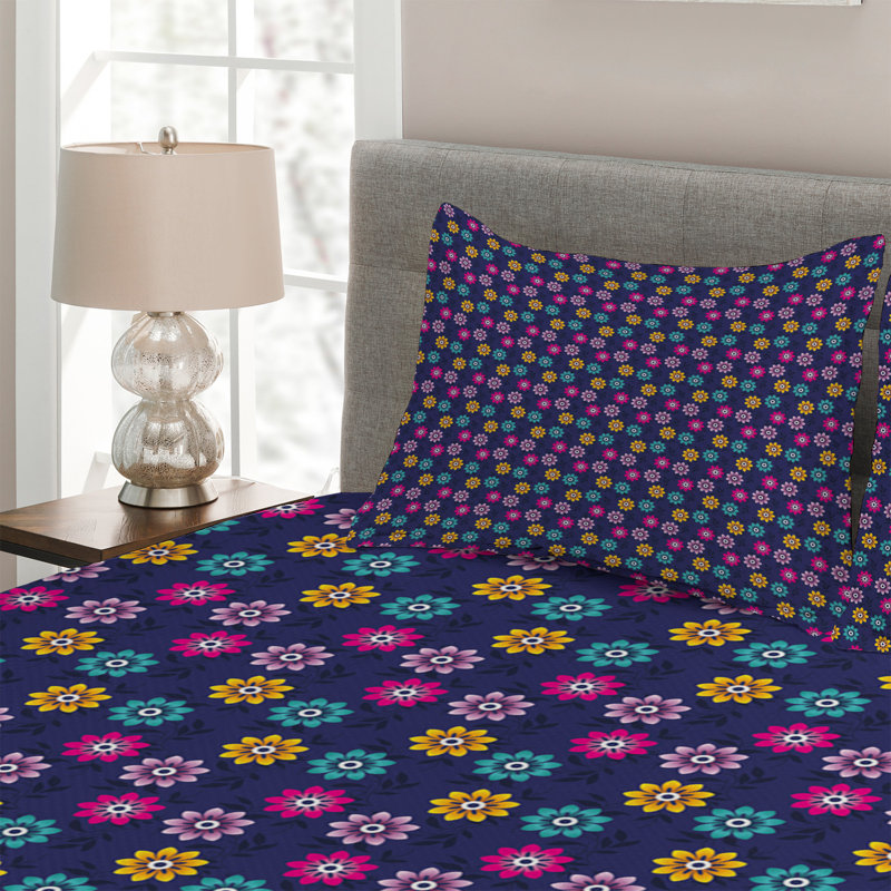 Floral Coverlet, King Bedspread + 2 Shams