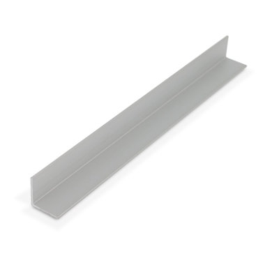 Moulure d'angle en aluminium Outod Alu369-S transparent anodisé 3/4 po x 3/4 po x 1/16 po de longueur 72 po (paquet de 18)