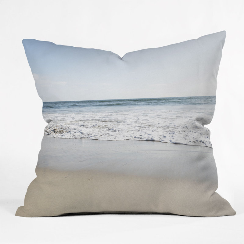 Coussin décoratif intérieur / extérieur Bree Madden Sea Sky, 18 po x 18 po
