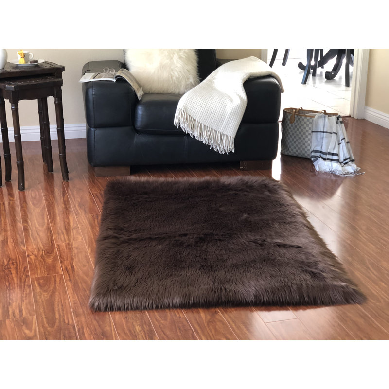 Whisenhunt Performance Faux Sheepskin Washable Indoor Rug, Rectangle 8' x 11'