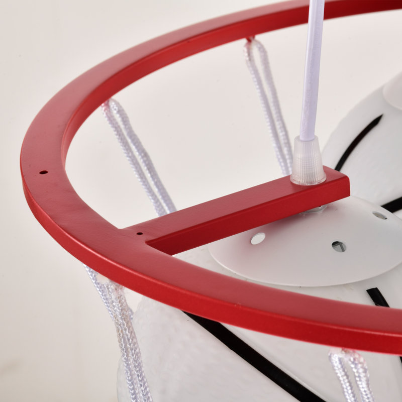 Luminaire suspendu basketball blanc, rouge et bleu à 3 lumières de 60 watts Isabelle & Max ™
