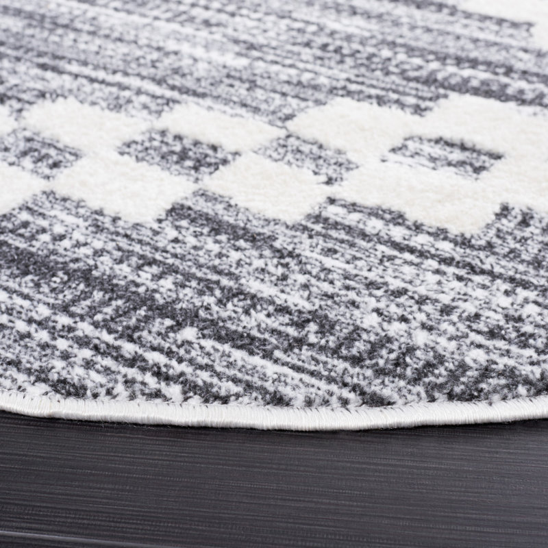 Devrin Performance Geometric Rug, Round 6'7"