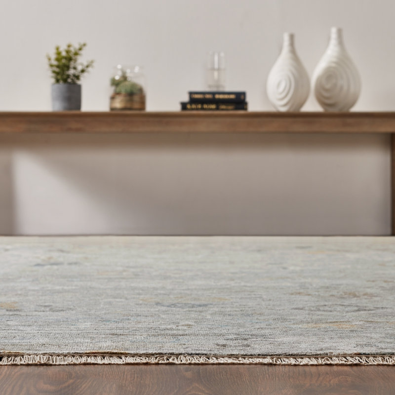 Heritage Revival Handmade Wool Floral and Oriental Area Rug, Rectangle 10' x 14'