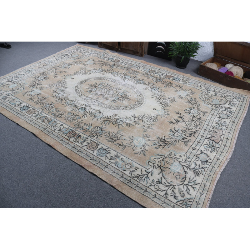Tapis en laine Oushak tissé à la main en beige élégant parfait pour orner les espaces de salon spacieux