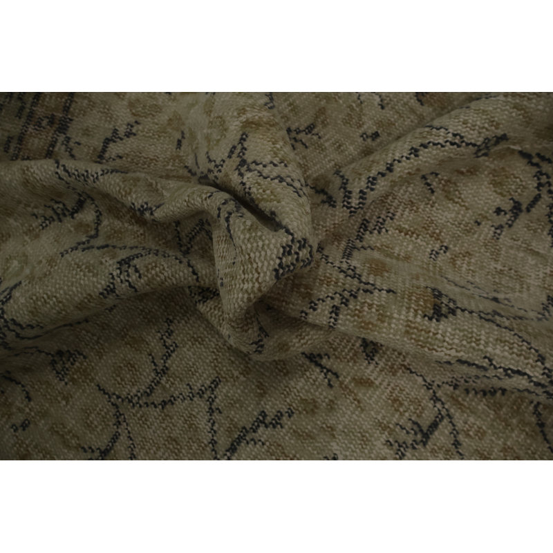 Elegant Beige Distressed Area Rug