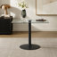 Table de salle à manger 38,5 pouces moderne minimaliste carrée en verre avec base en métal à colonne unique. Disponible en noir, or ou argent. Table de salle à manger à domicile. Convient pour 2 à 4 personnes.