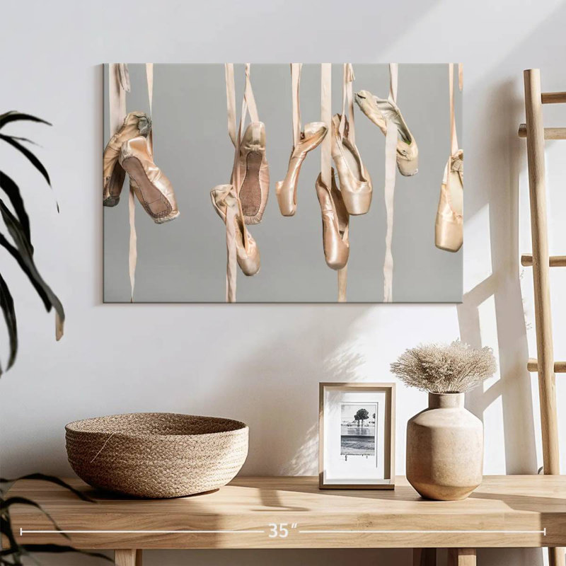 Chaussons de ballet Enn, H 16 po x l 24 po