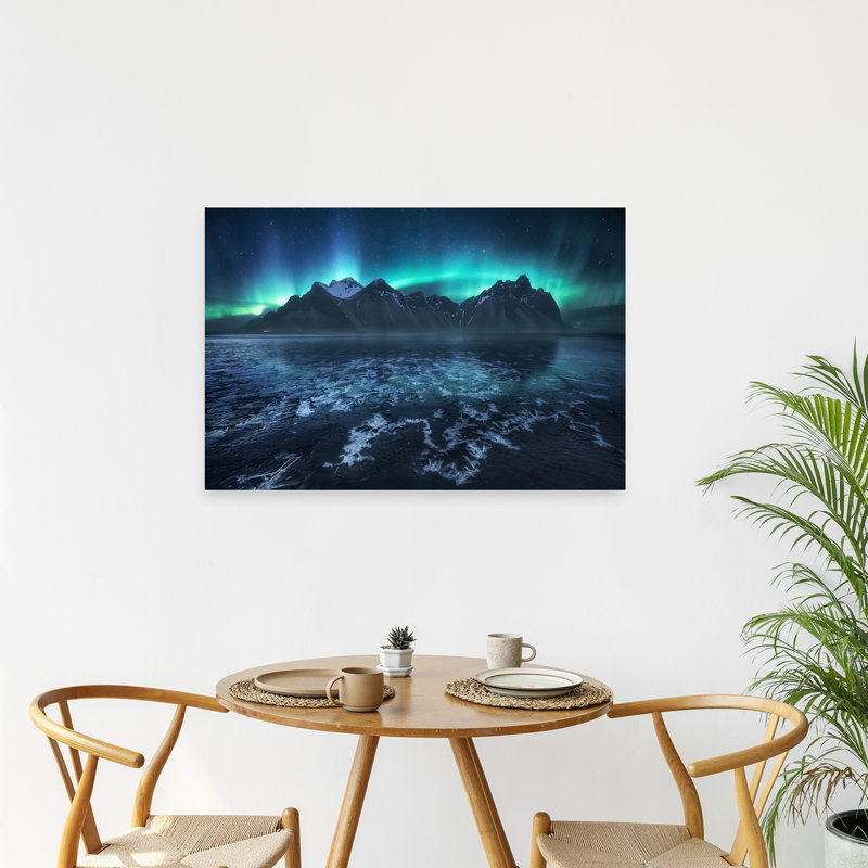 Reflets des pics d'Aurora - Paysage abstrait spectaculaire et vibrant de montagne, 24" H x 36" W