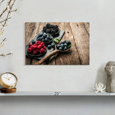 Yarlin Berry Platter