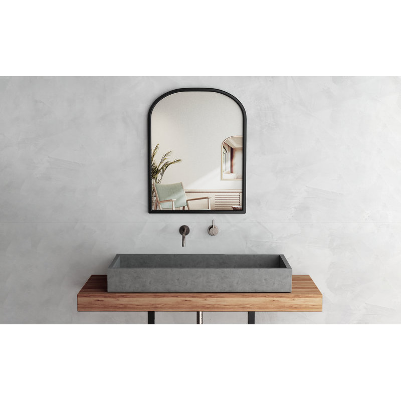 Miroir de salle de bain Bhavith, Noir, 30,75 po x 24 po