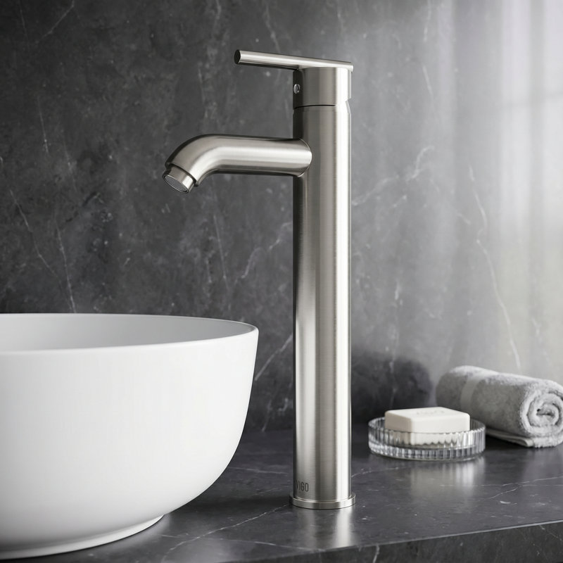 Robinet pour vasque de salle de bain à poignée simple de H 13 po Seville, Nickel brossé