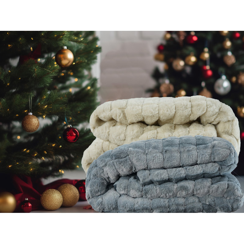 Remedio Throw Blanket, Grey