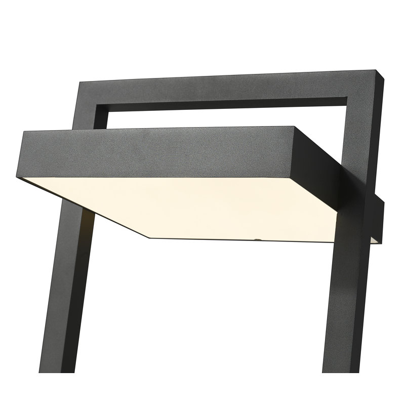 Vayle Pier Mount Light