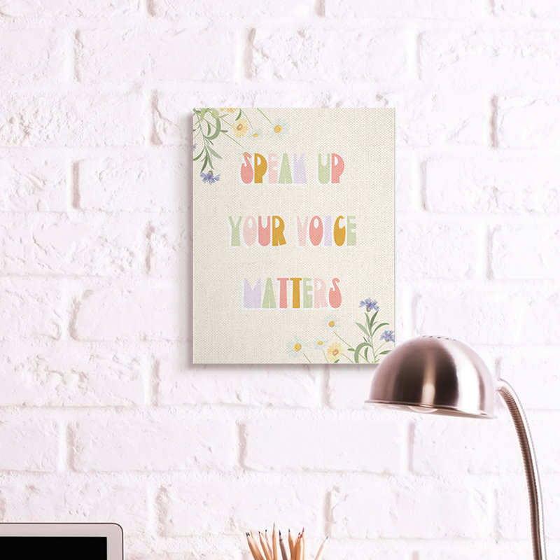 «Speak Up Your Voix Matters» citation Fleurs sauvages printanières, Giclée encadrée noir minuit, H 14 po x l 11 po