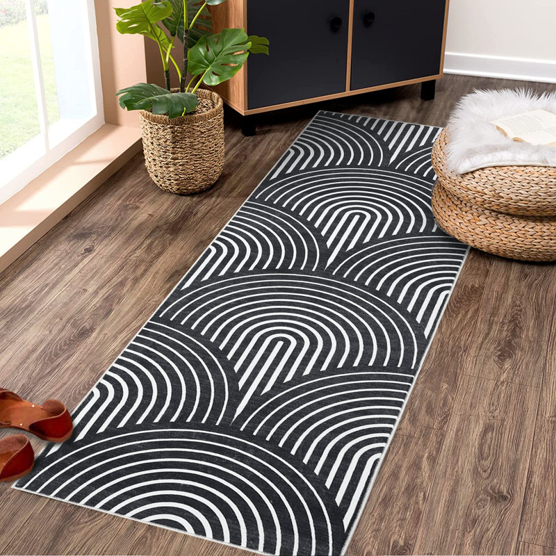 Tapis géométrique en polyester tissé à la machine Jilliana, Tapis de couloir 2 pi x 6 pi