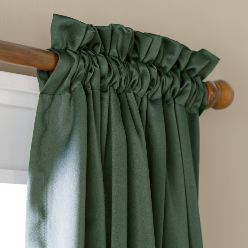 Panneau de rideau obscurcissant et isolant en polyester - Basics by Wayfair ™, Feuille, l 54 po x L 95 po