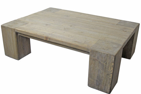 Table basse en bois massif
