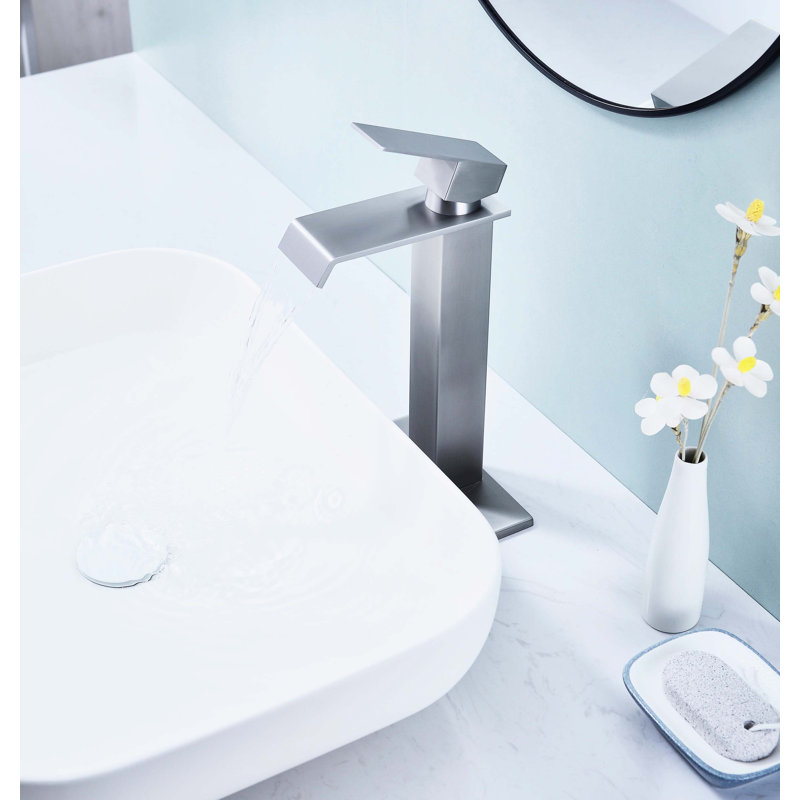 Robinet cascade à poignée simple, bonde escamotable pour évier sans trop-plein, Brushed Nickel