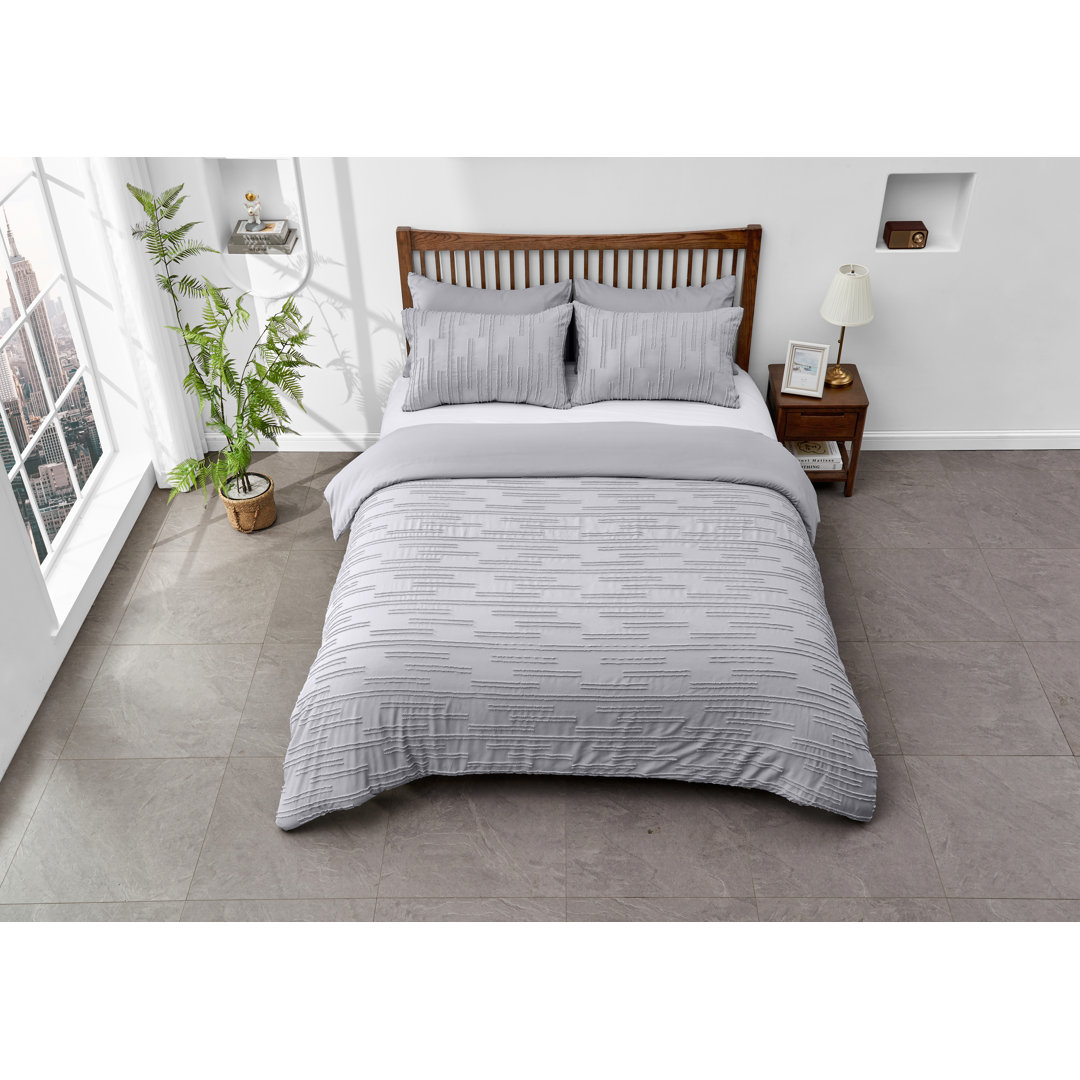 Quincy Bedding