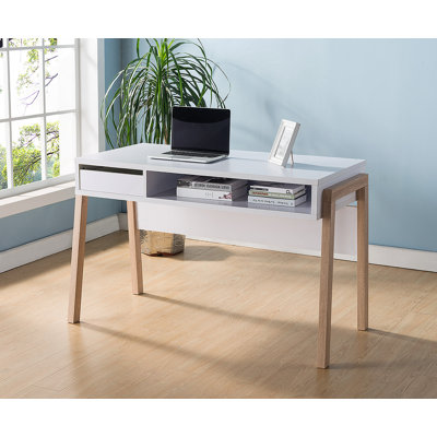Bureau spacieux avec rangement caché, tiroir et prise de courant / USB en finition blanche et blanc vieilli